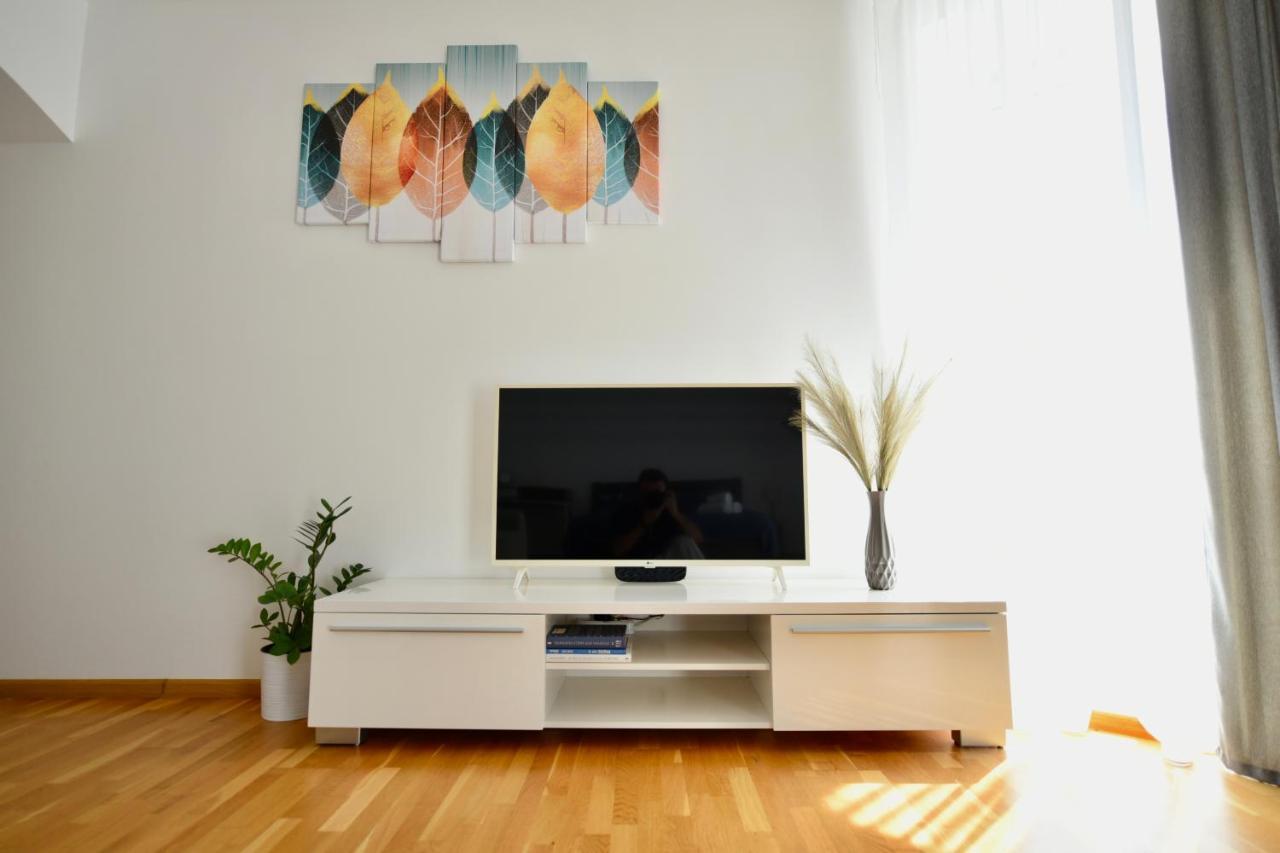 Cozy Apartment Next To The Park Ternopil Extérieur photo